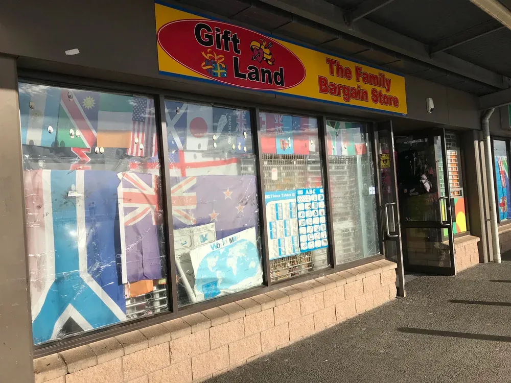 Gift Land