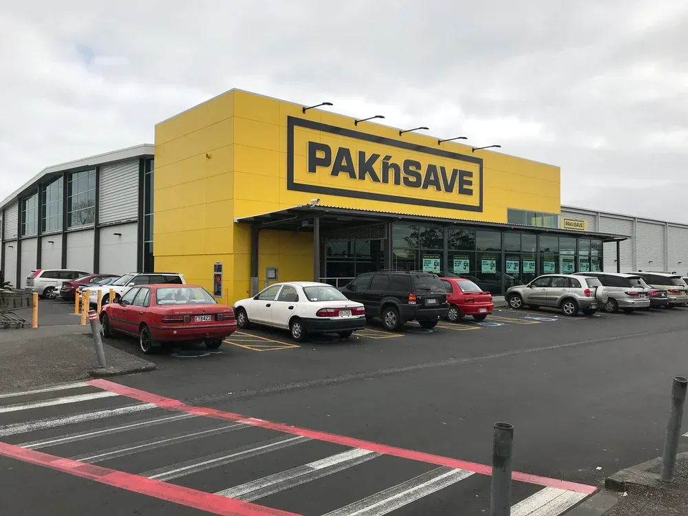 Pak'nSave Clendon